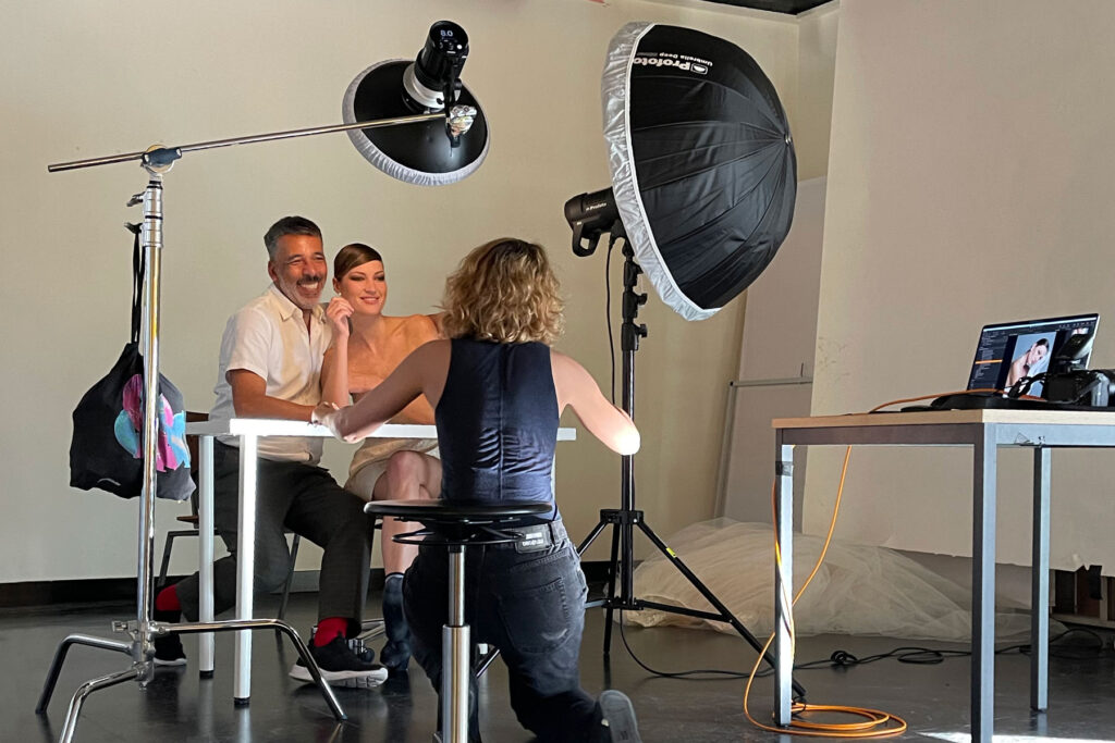 Berlin Fotograf hinter den Kulissen und Studiobeleuchtung mit Profoto
